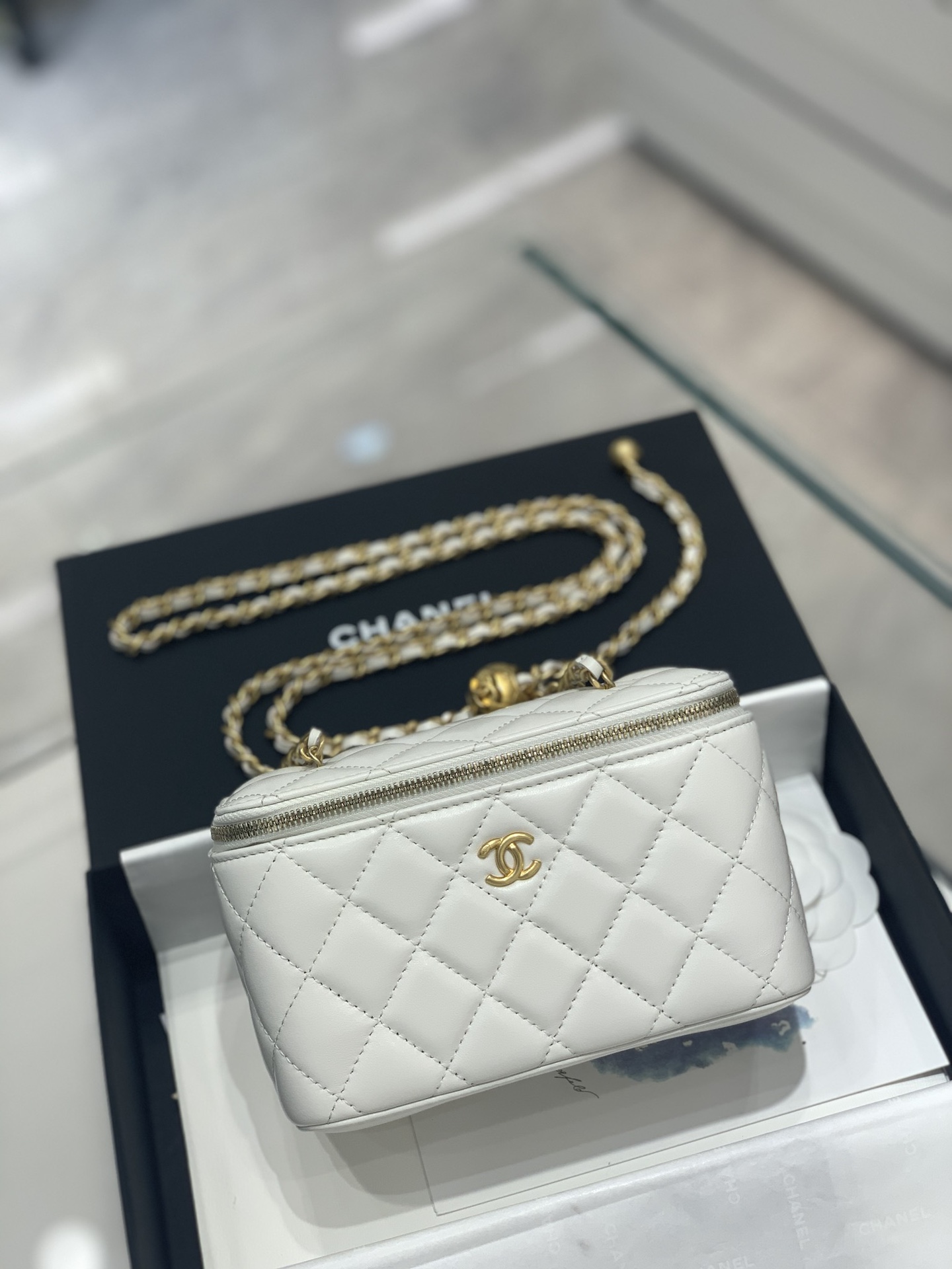 Chanel 22B金球長盒子全新設計升級版