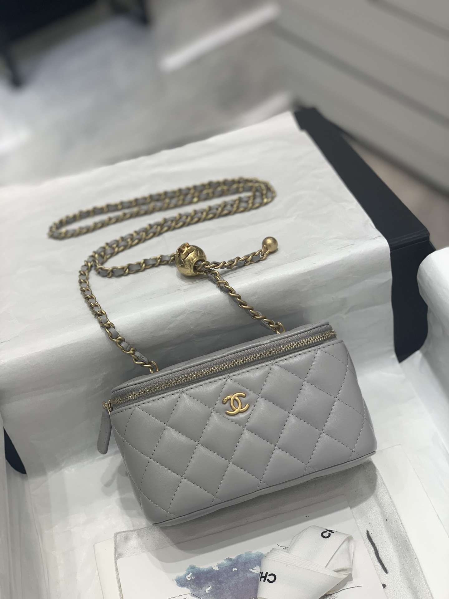 Chanel 22B金球長盒子全新設計升級版