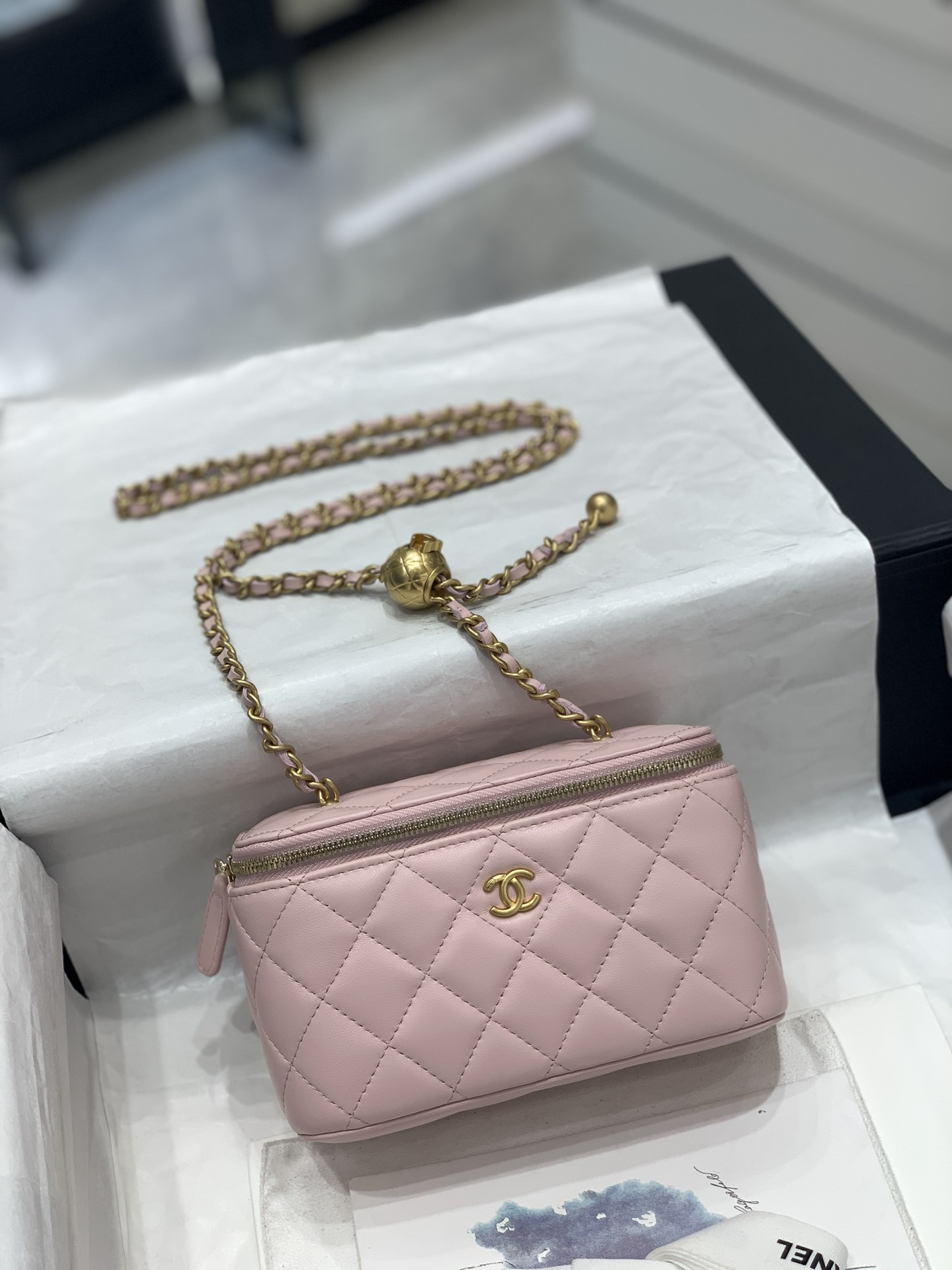 Chanel 22B金球長盒子全新設計升級版