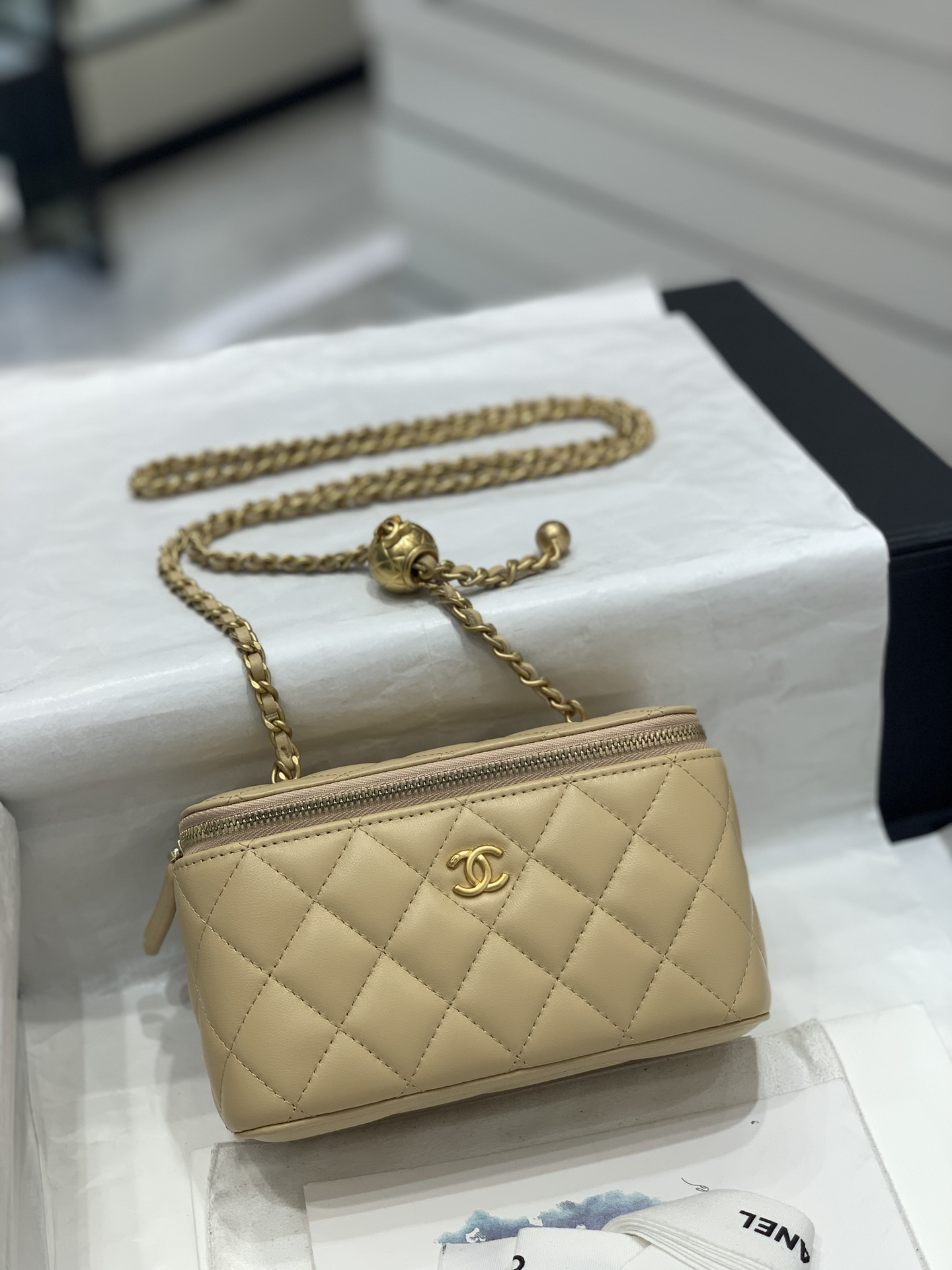 Chanel 22B金球長盒子全新設計升級版