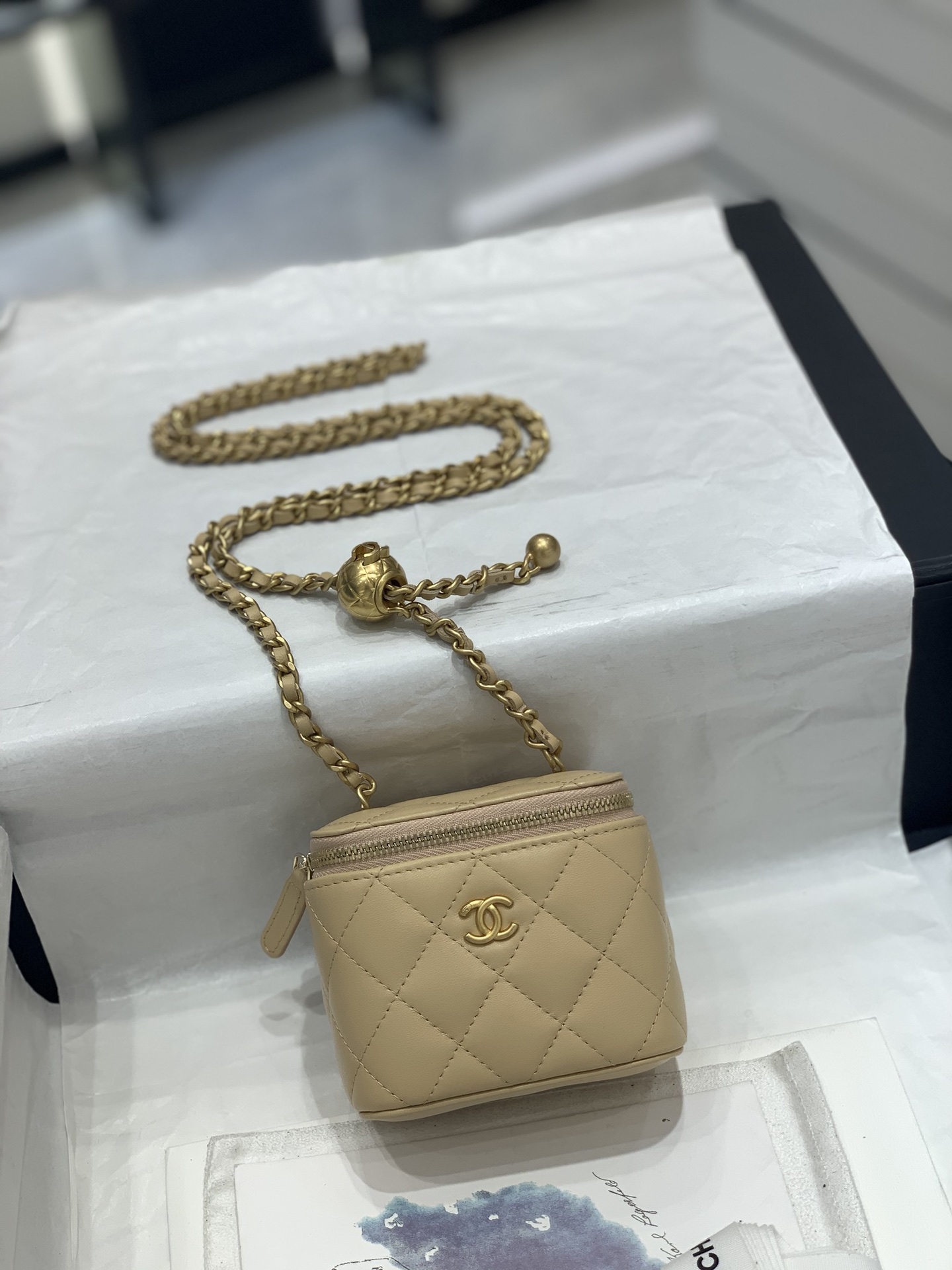 Chanel 22B金球小盒子全新設計升級版
