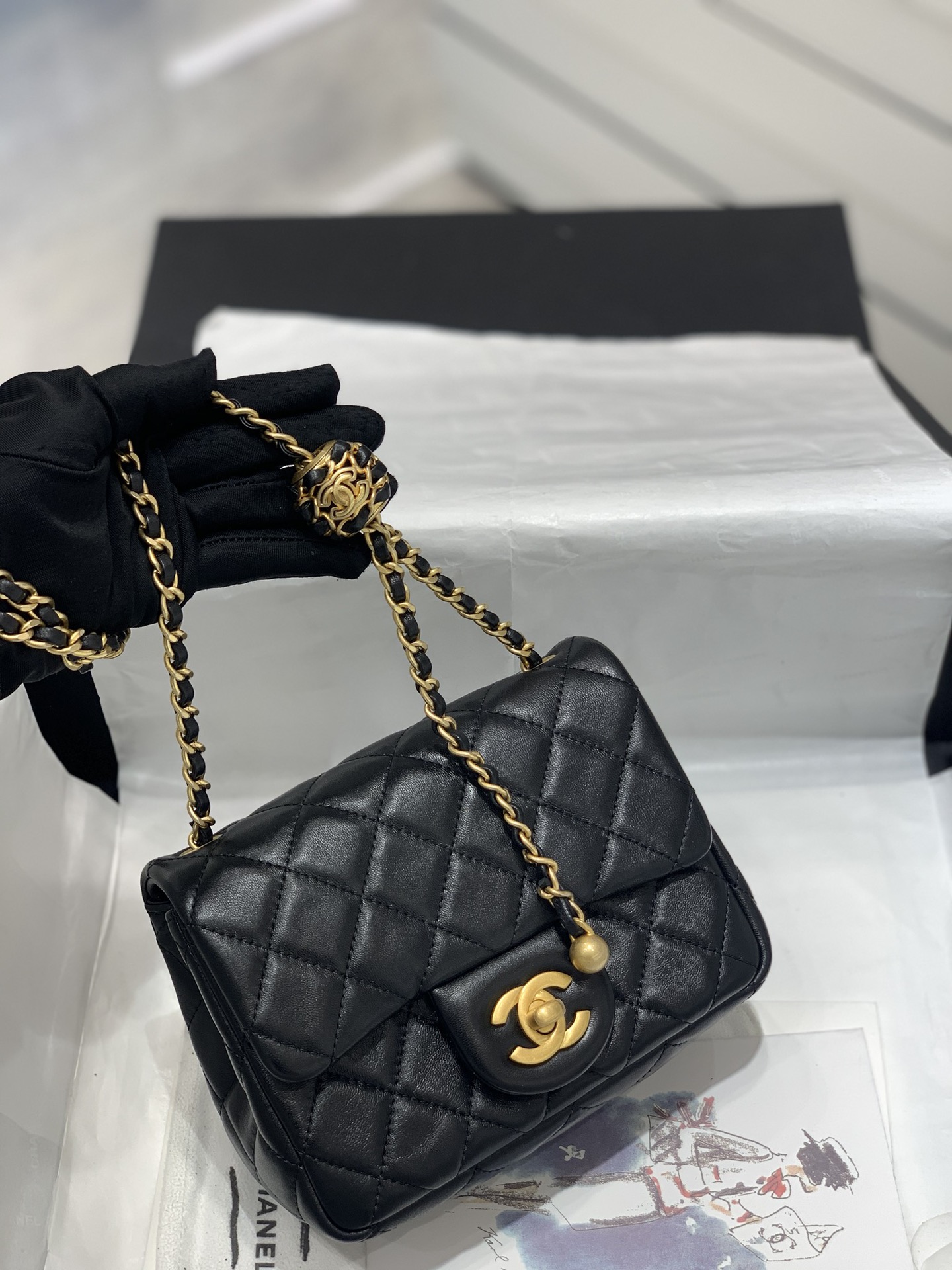 現貨CHANEL 22 核桃金球系列方胖子