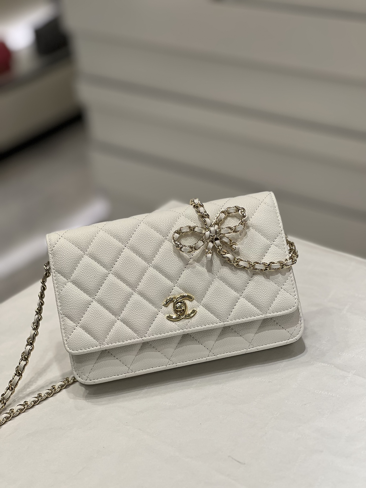 Chanel 23S新款蝴蝶結woc發財包