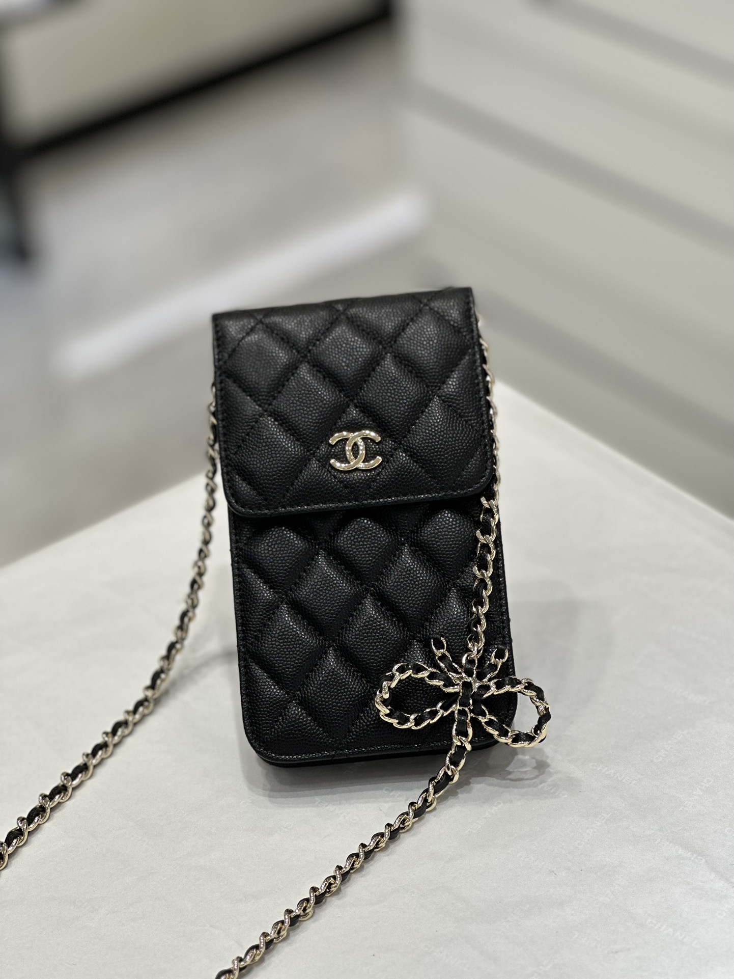 Chanel 23S新款蝴蝶結woc手機包