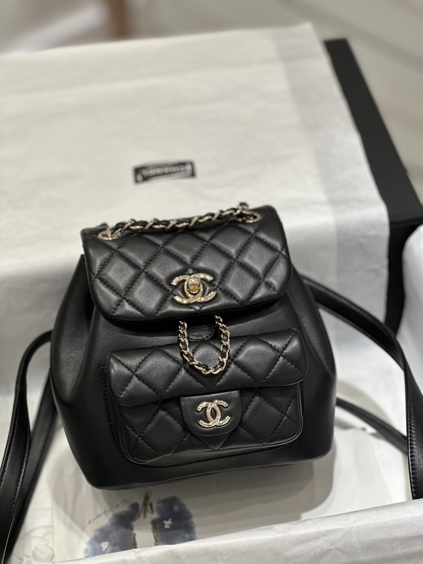 CHANEL 22A DUMA雙肩小背包
