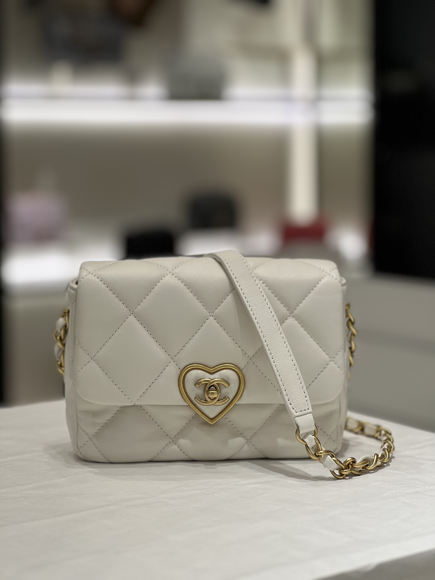 Chanel 23S愛心琺瑯包方胖子現貨