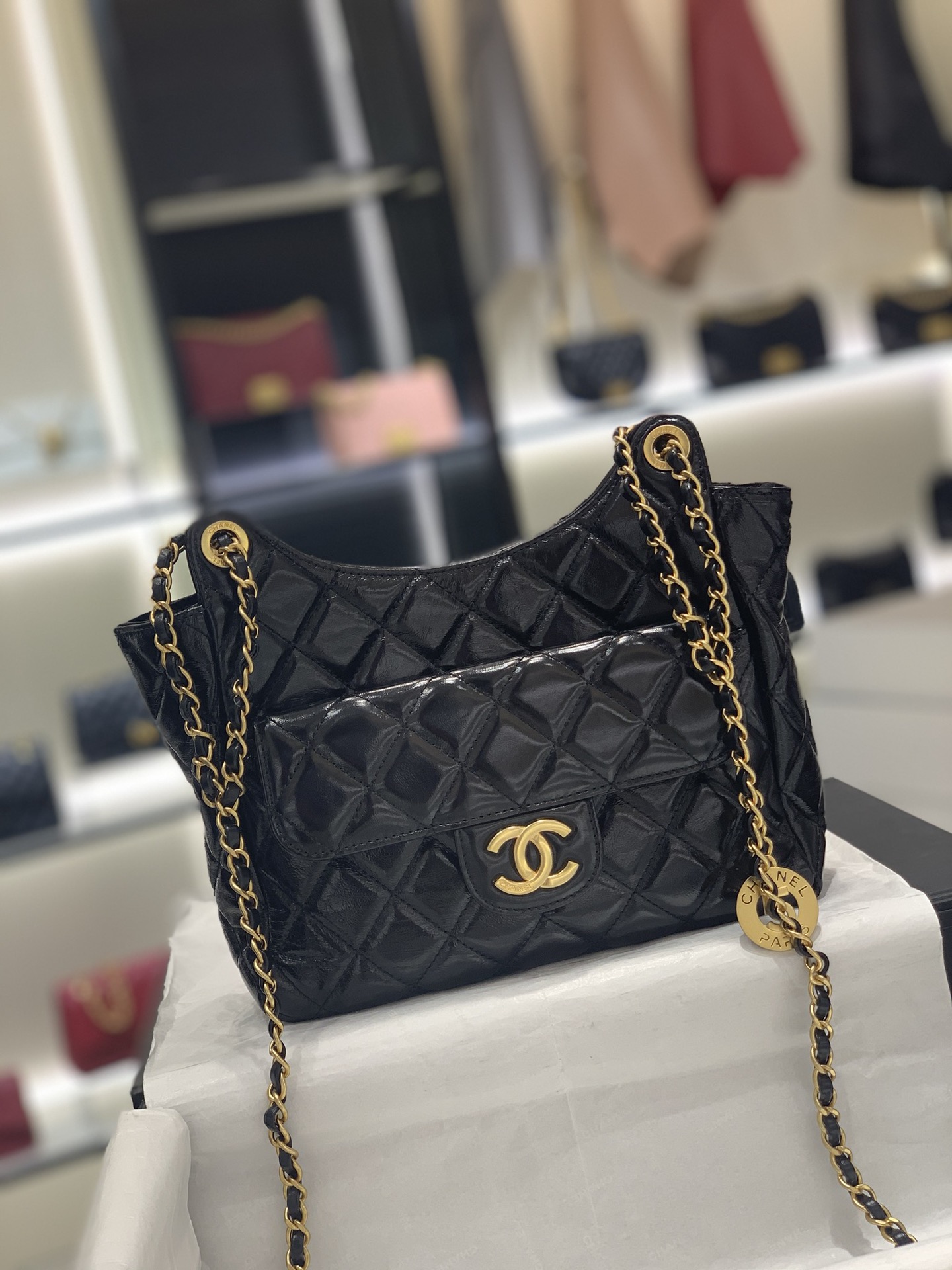 Chanel 23C Hobo嬉皮包黑色中號