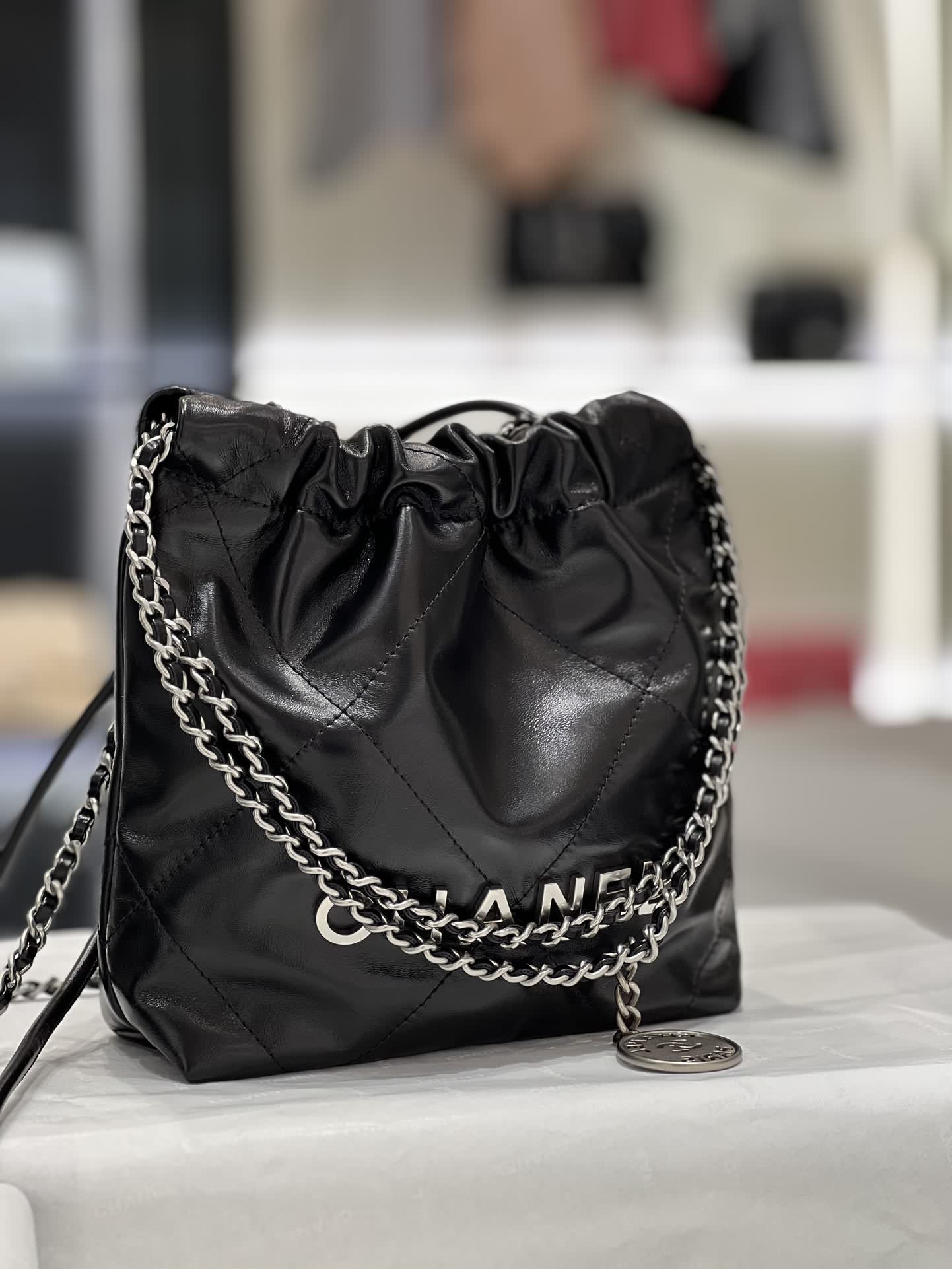 Chanel mini 22bag 黑銀現貨