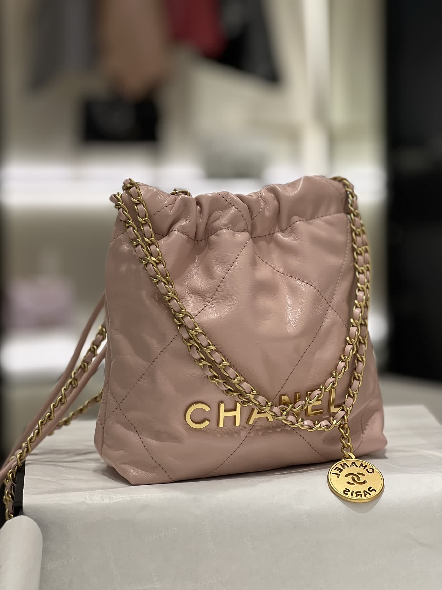 Chanel mini 22bag 粉金現貨