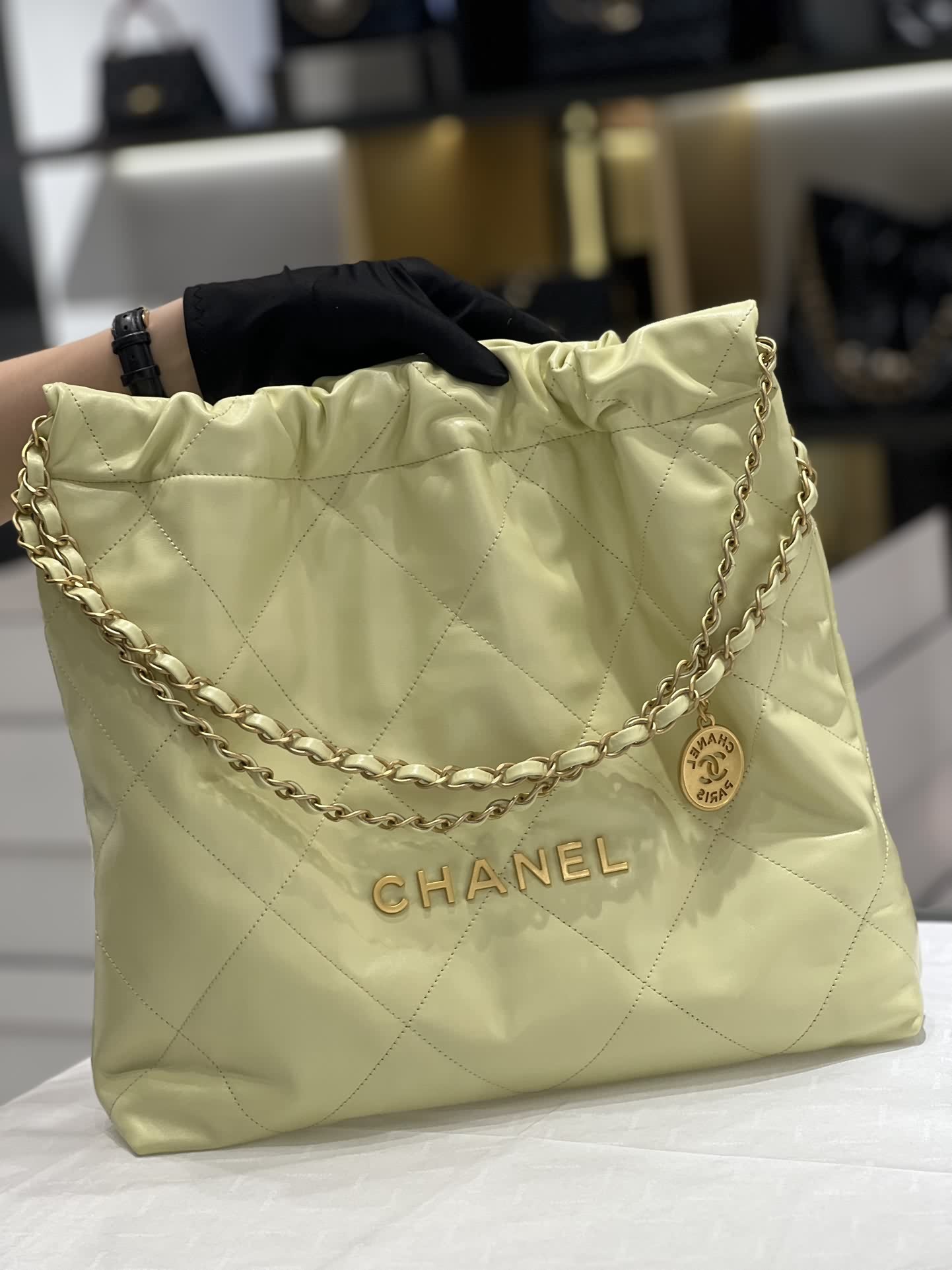 CHANEL 23S 新顏色小雞黃