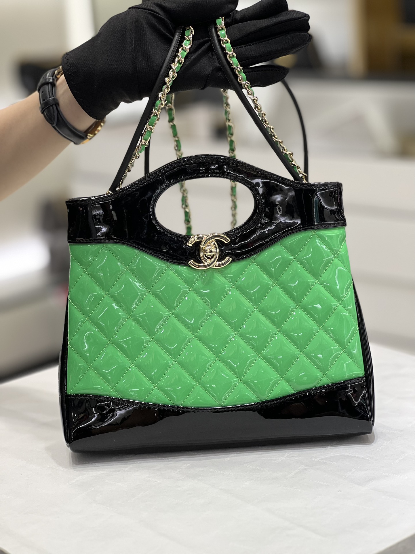 Chanel 23A mini 31bag黑配綠漆皮現貨來啦