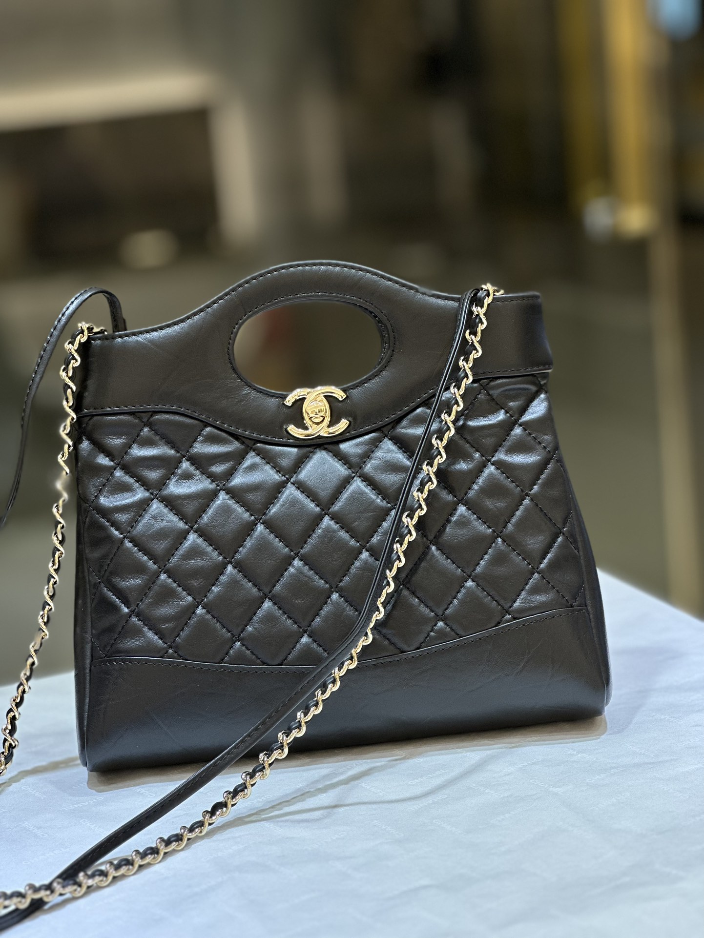 Chanel 23A mini 31bag經典黑來啦