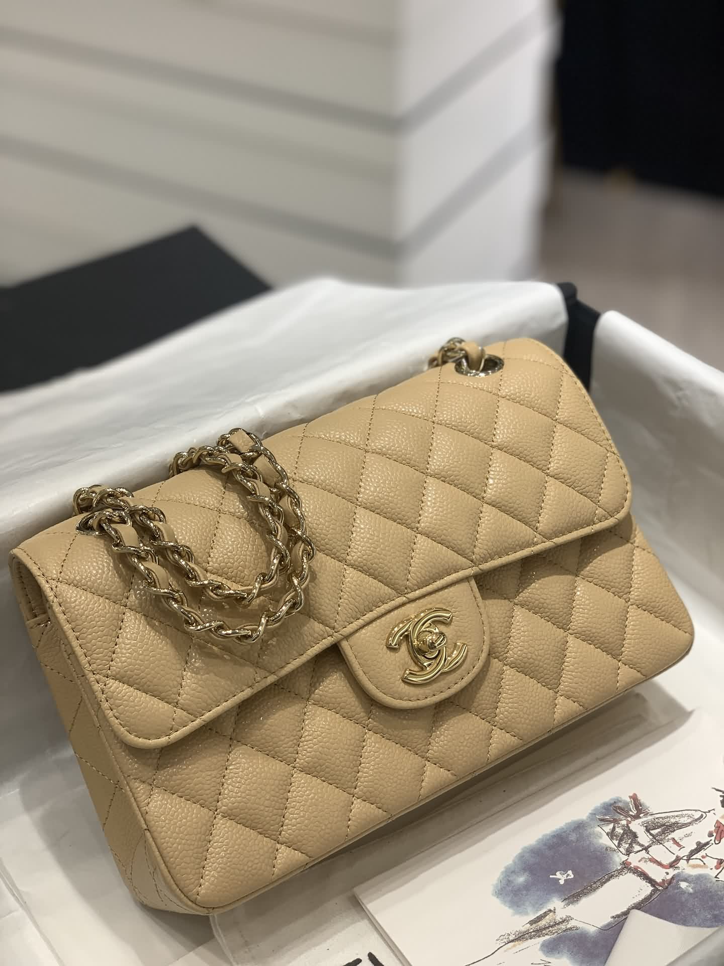 杏色球紋淡金扣