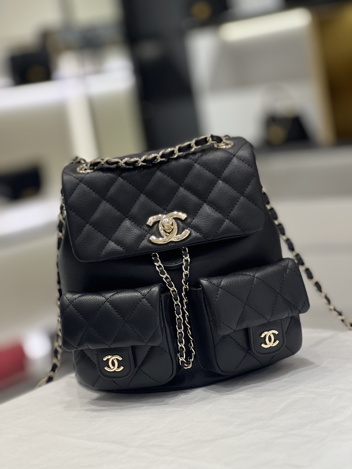 Chanel 23A duma青蛙雙肩包光面小牛皮