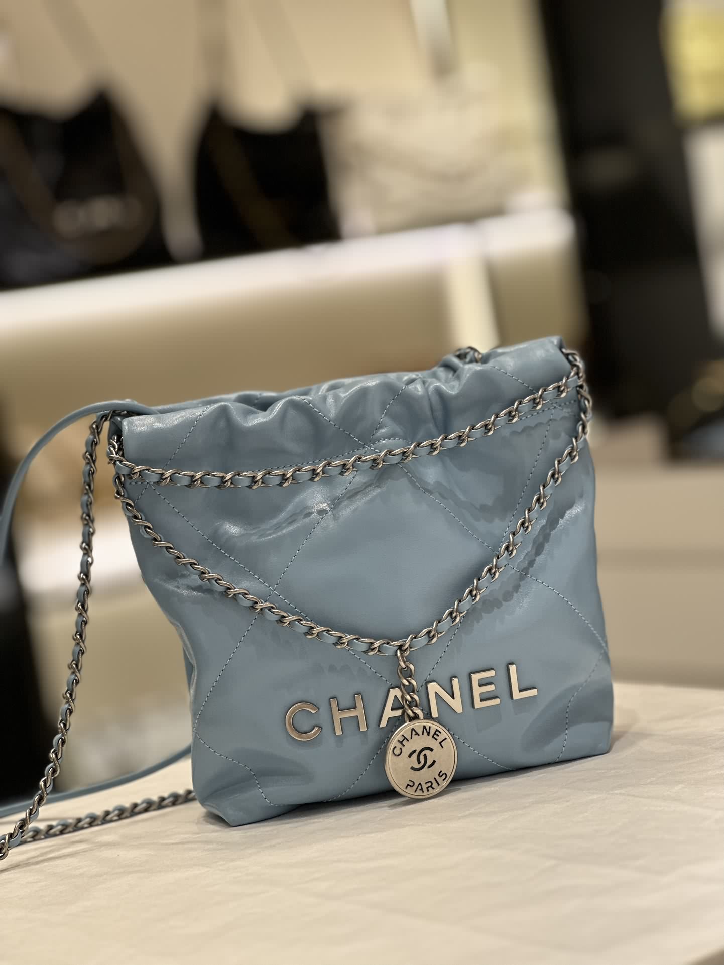 Chanel mini 22bag 奶油藍現貨
