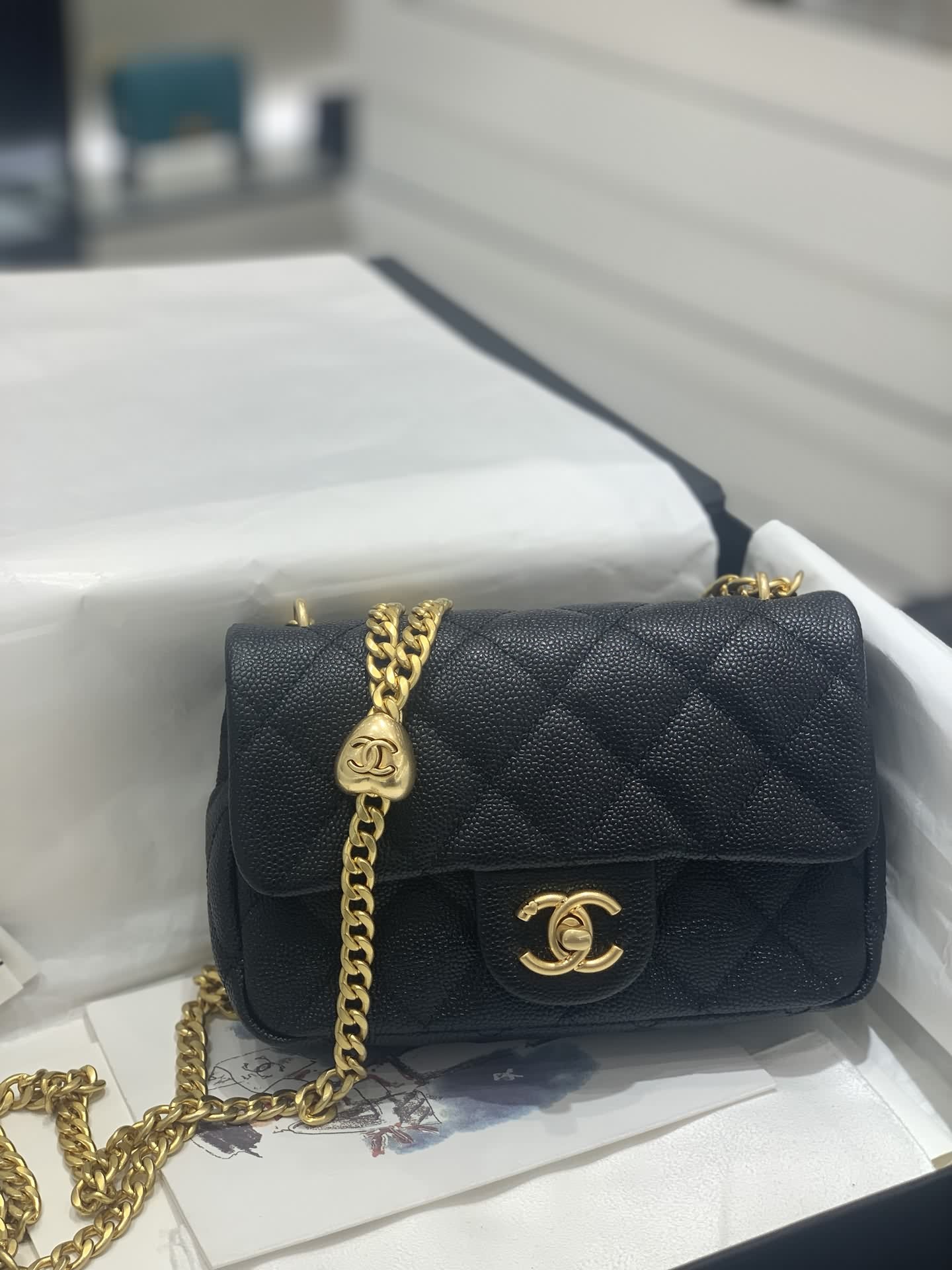 Ohanel 23P金球愛心包方胖子