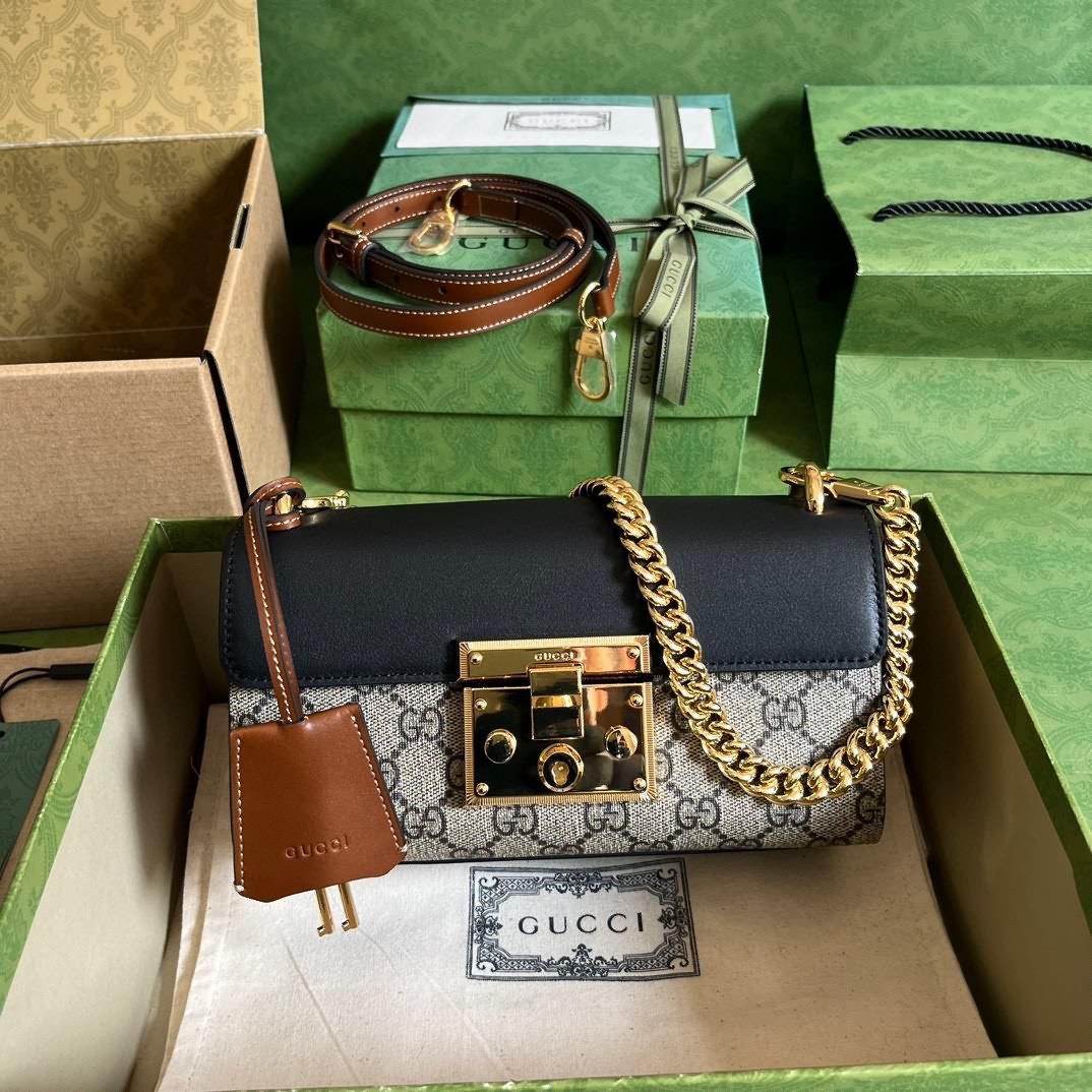 Padlock系列迷你肩背包