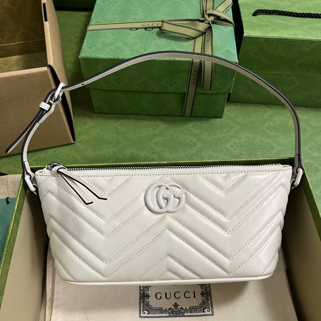 GG Marmont系列絎縫肩背包