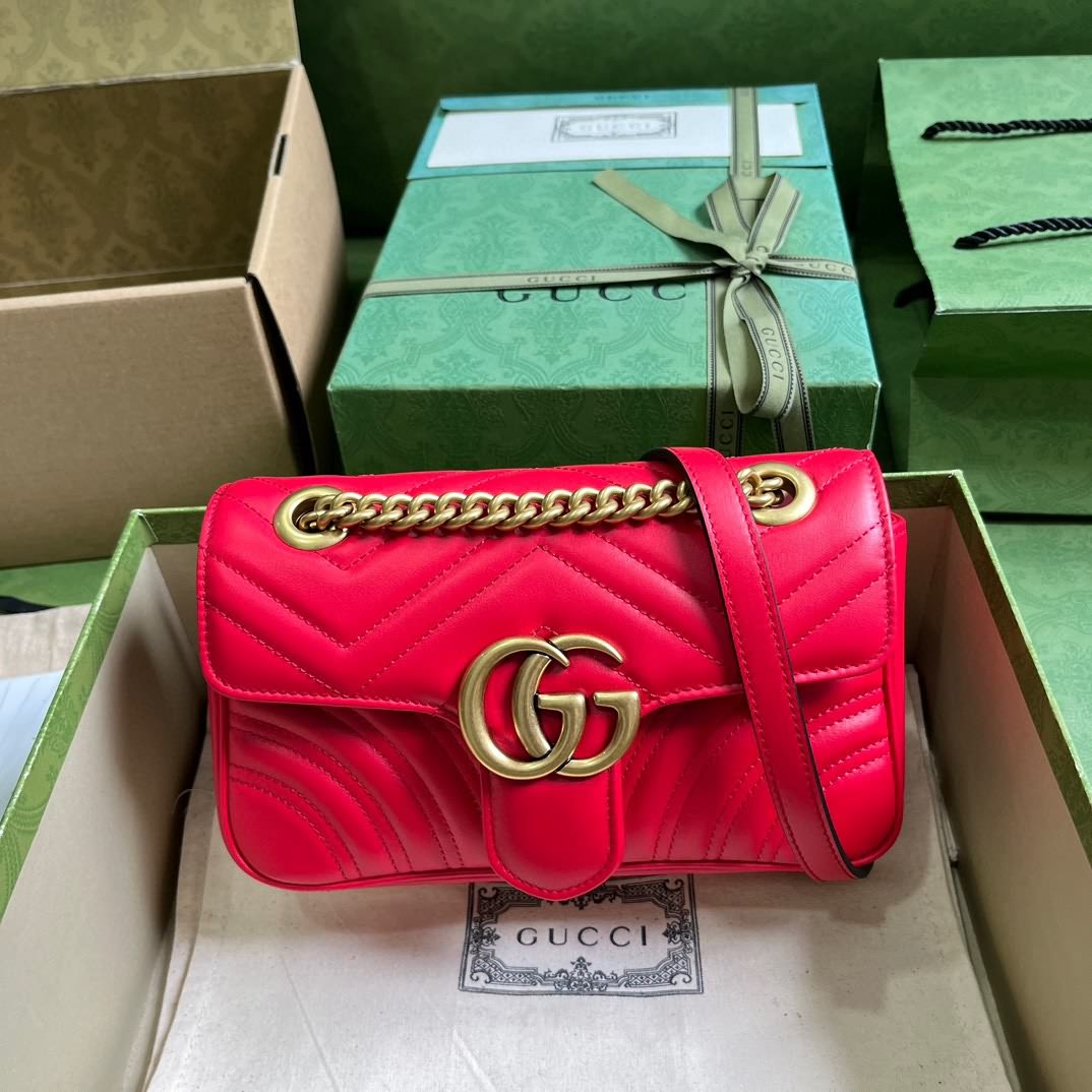 GG Marmont系列鏈帶迷你肩背包