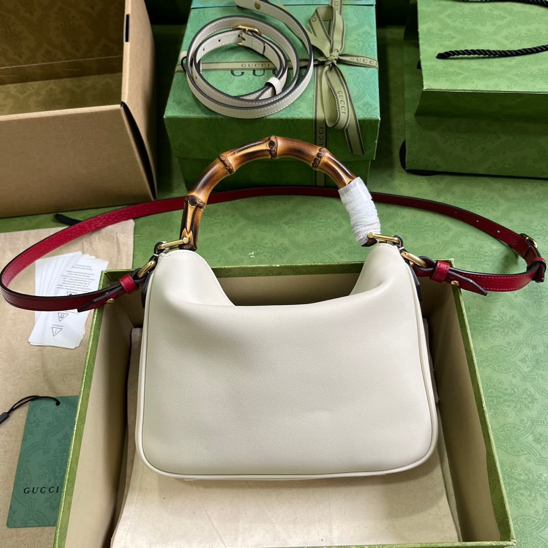 Gucci Diana竹節小號肩背包