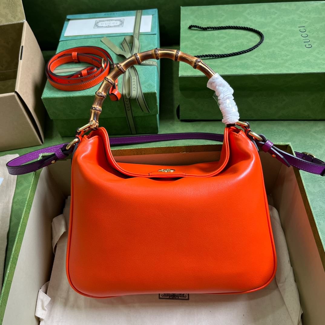 Gucci Diana系列中號肩背包