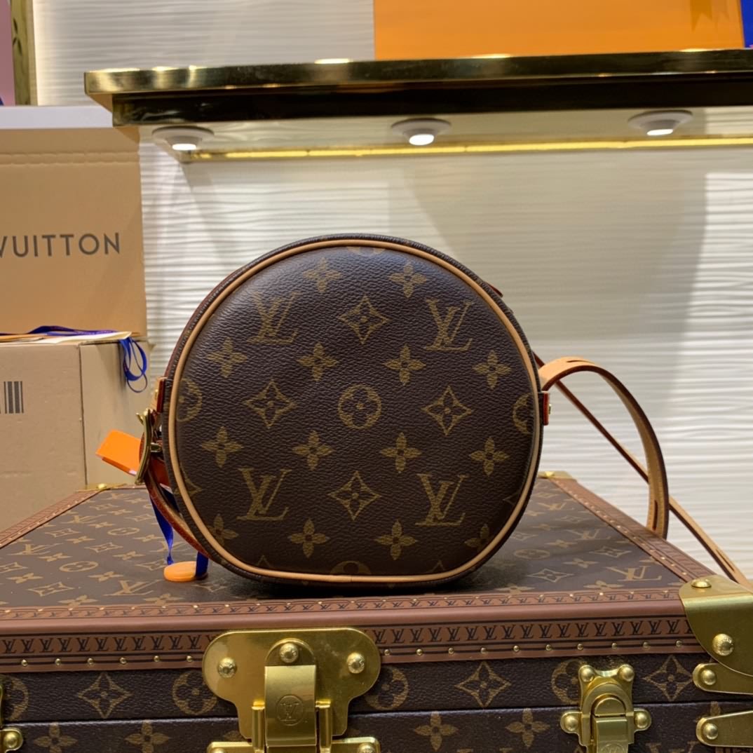 全套包裝 Nicolas Ghesqui&egrave;re