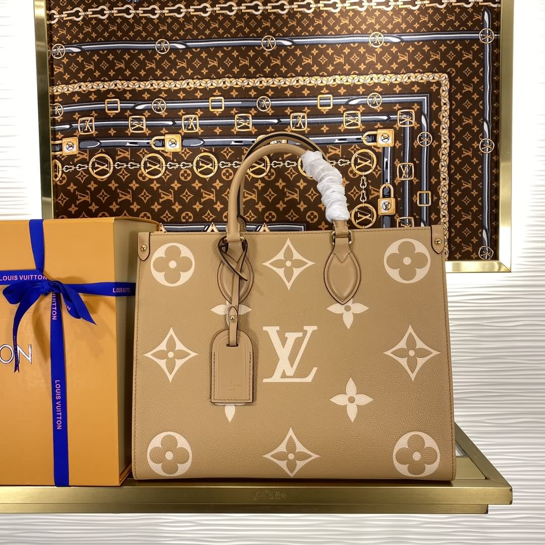 OnTheGo 中號 Tote 包