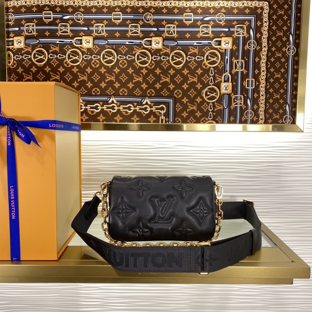 Wallet on Strap 手袋