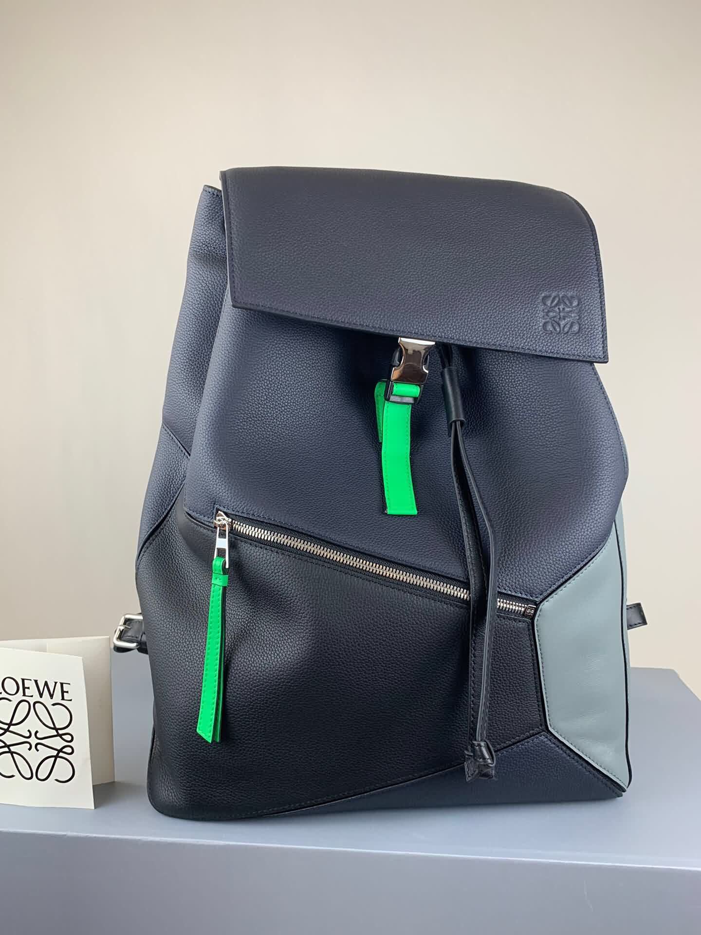 新款 Loew*  backpack