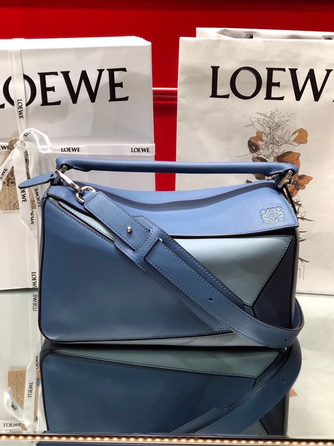 爆紅的puzzle bag