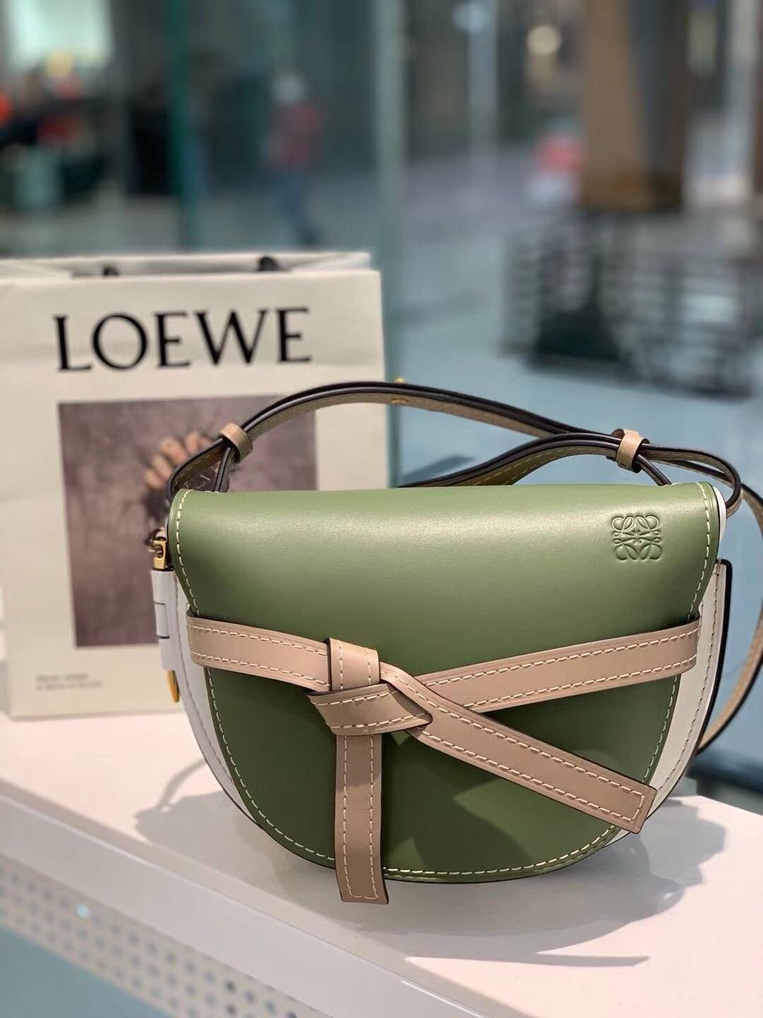 Loewe Gate 馬鞍包