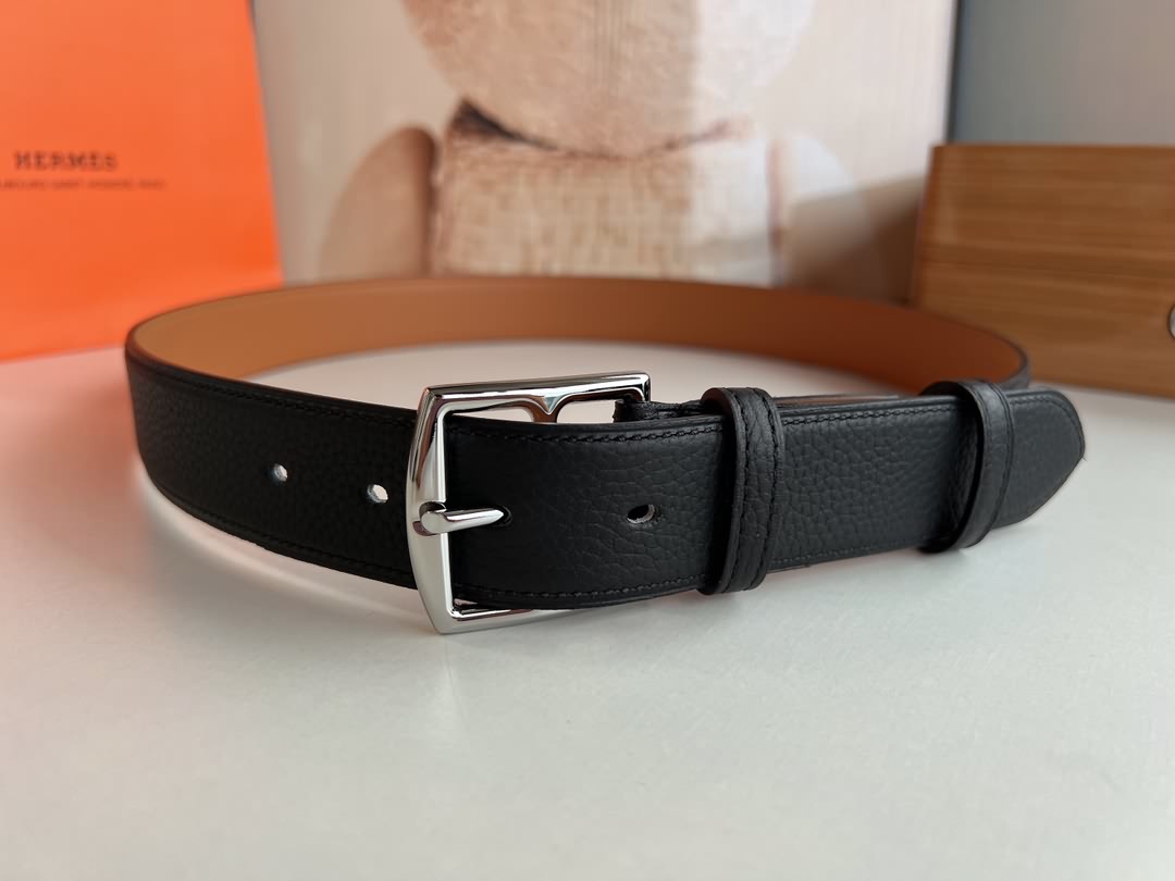 HERMES/愛馬仕   時尚舒適針扣牛皮腰帶