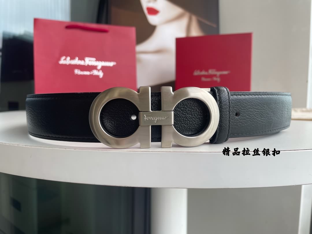 好貨發現&mdash;經典款升級版更深層體驗，雙面用細膩頭層牛皮