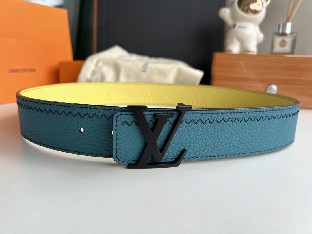 LV  lnitiales Color. Blocks雙面腰帶