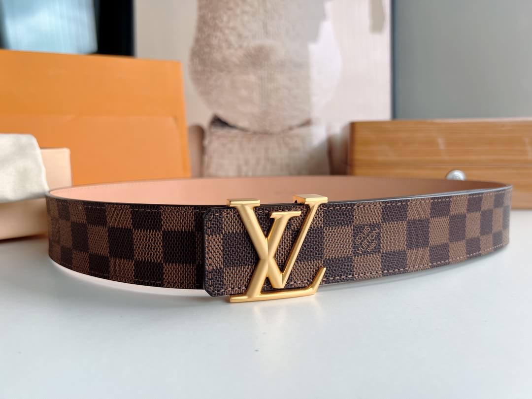 MADE in Spain Louis vuitton 皮帶系列