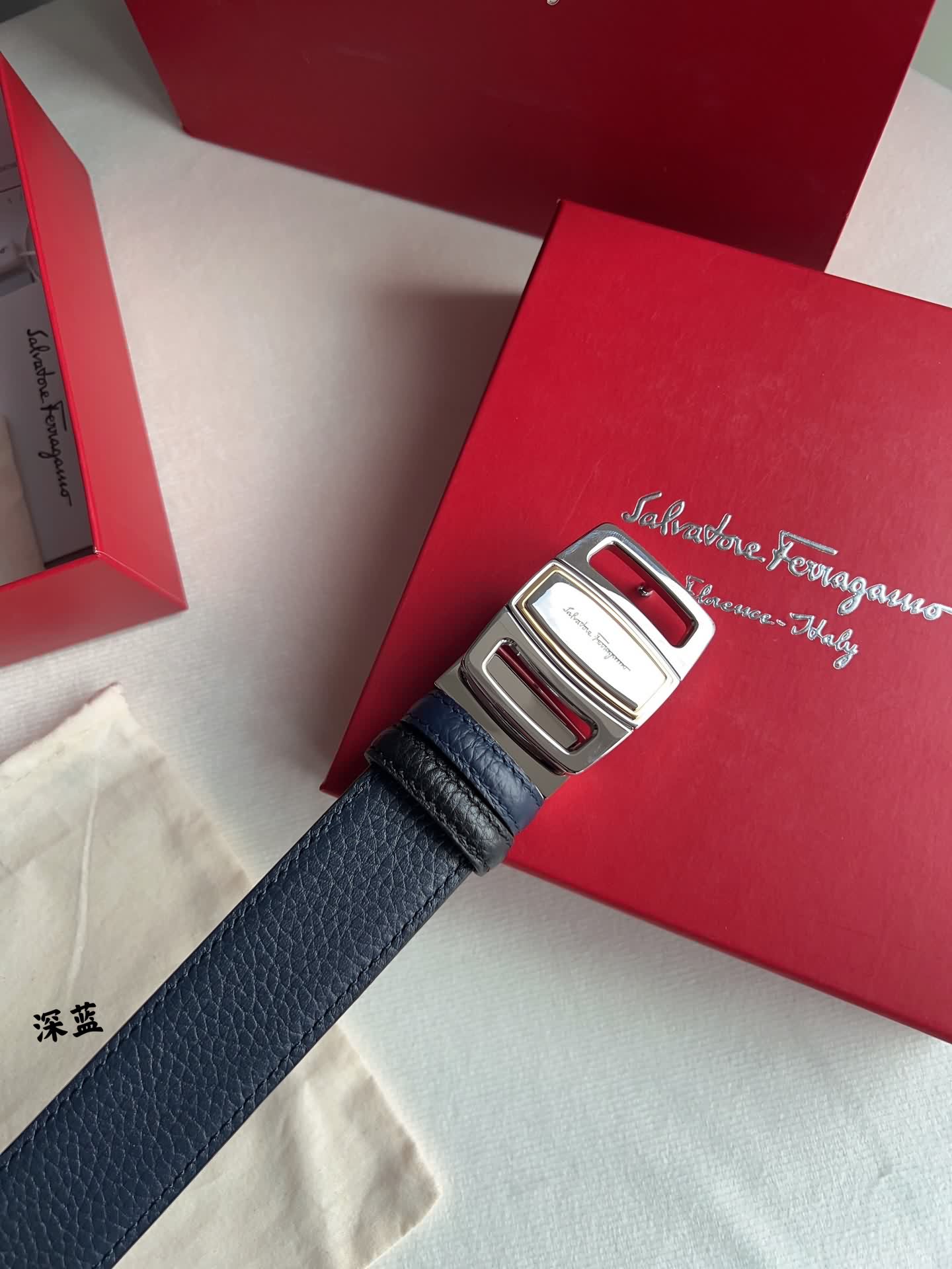 FERRAGAMO皮帶系列