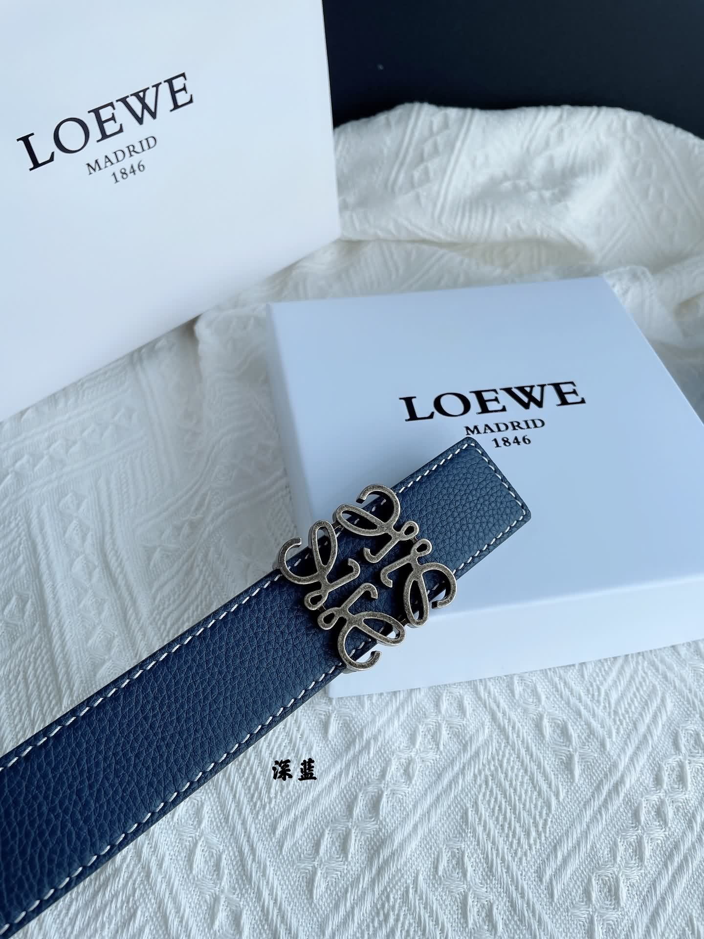LOEWE羅意威男士 雙面用牛皮帶