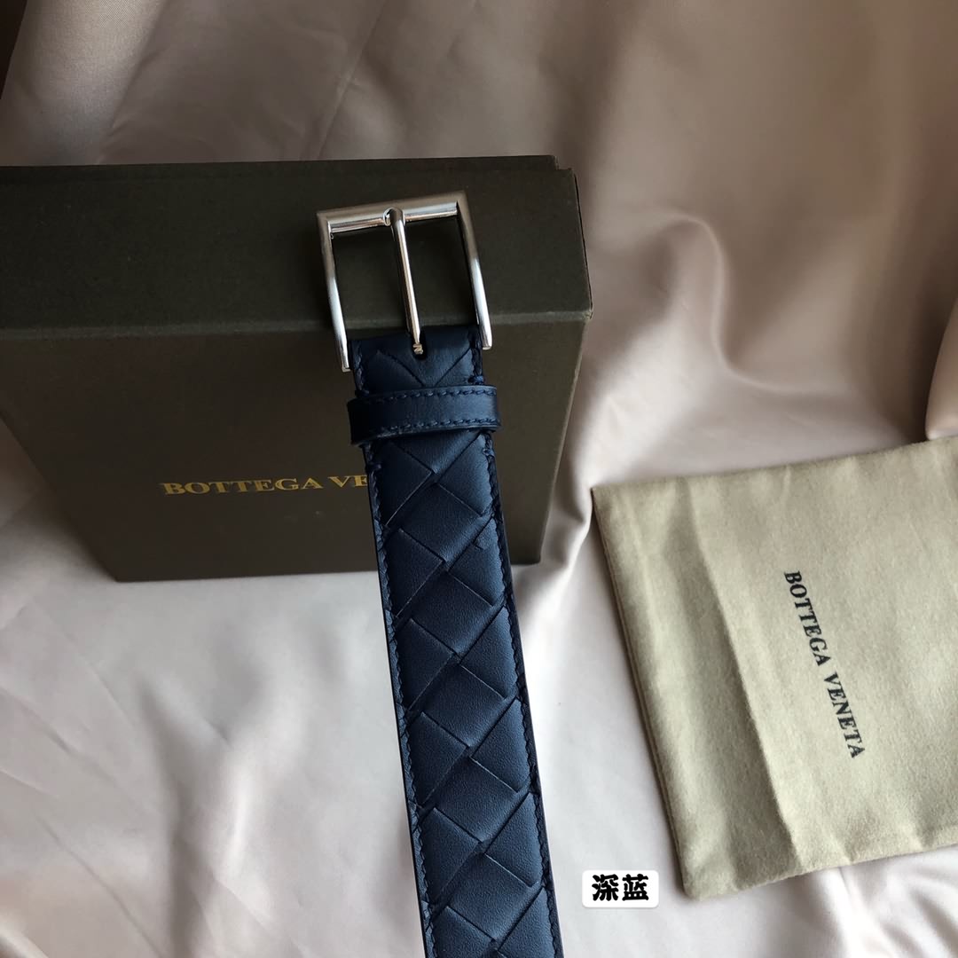Bottega  Veneta最新編織款式腰帶