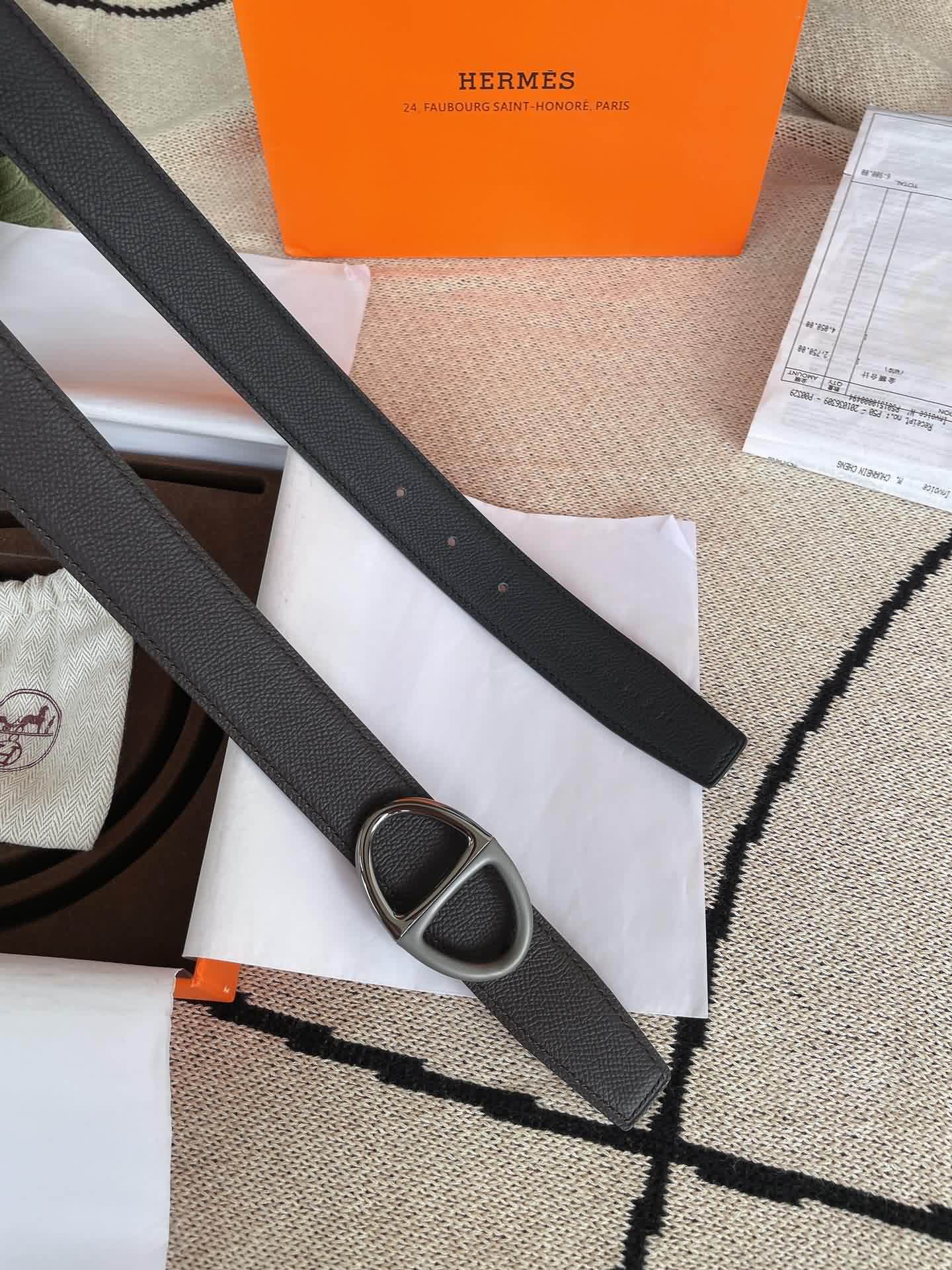 Herm&egrave;s 雙面用十字腰帶