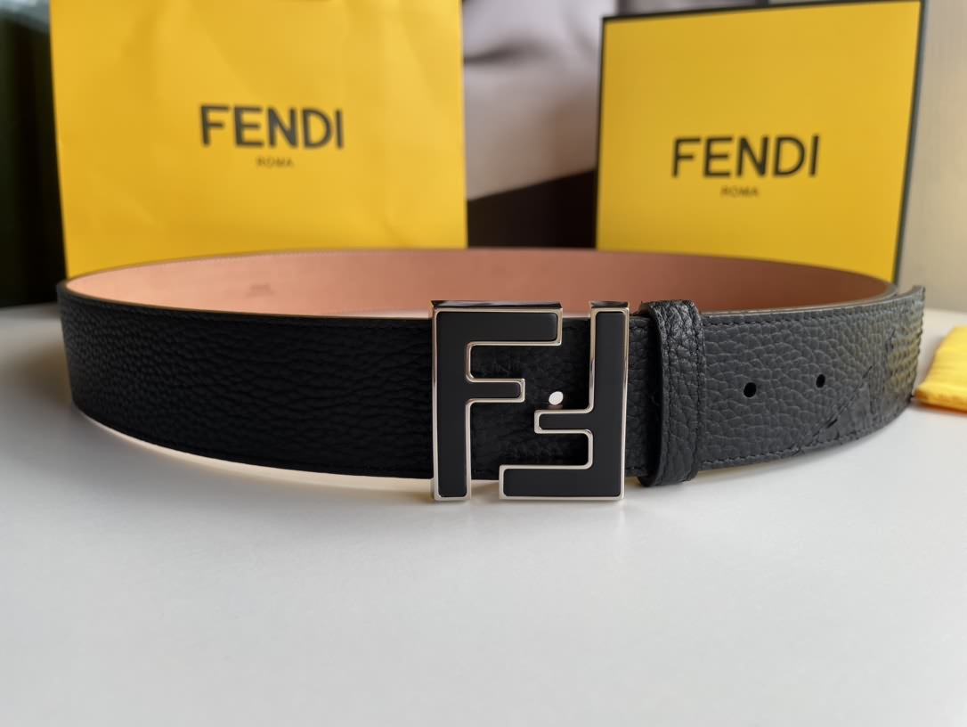 FENDI芬迪 頭層牛皮拼接鱷魚皮腰帶