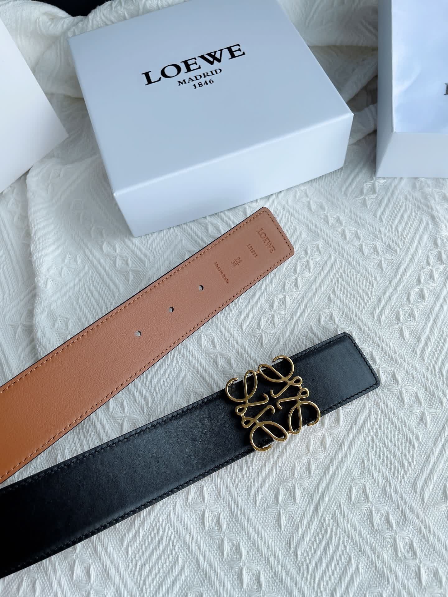 LOEWE羅意威男士西班牙風格