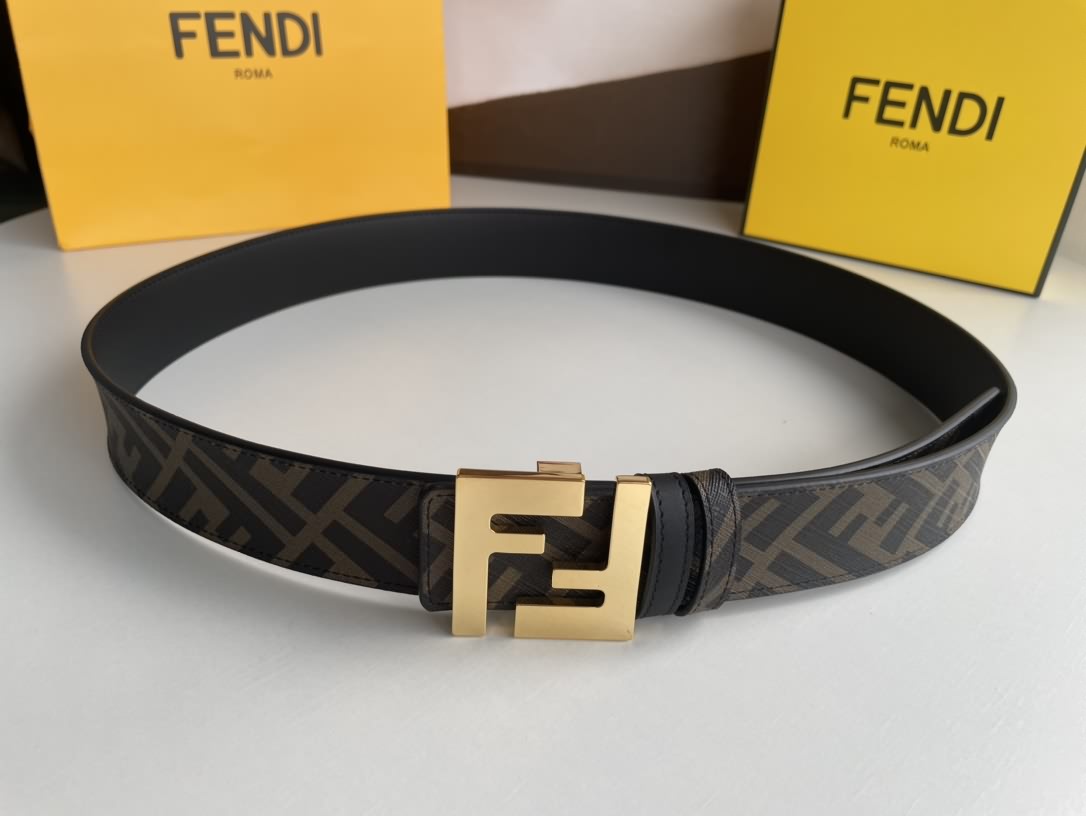FENDI芬迪男士FF金屬扣頭層牛皮雙面用腰帶
