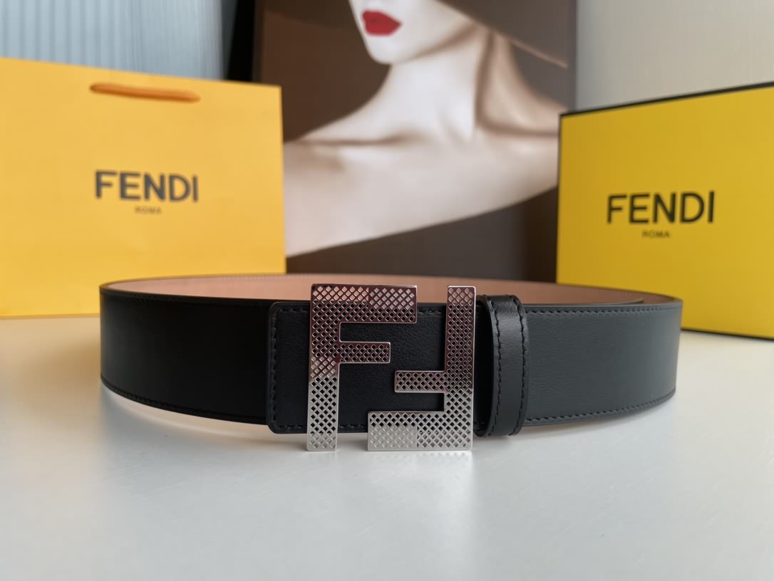 FENDI芬迪男士FF金屬扣頭層牛皮雙面用腰帶