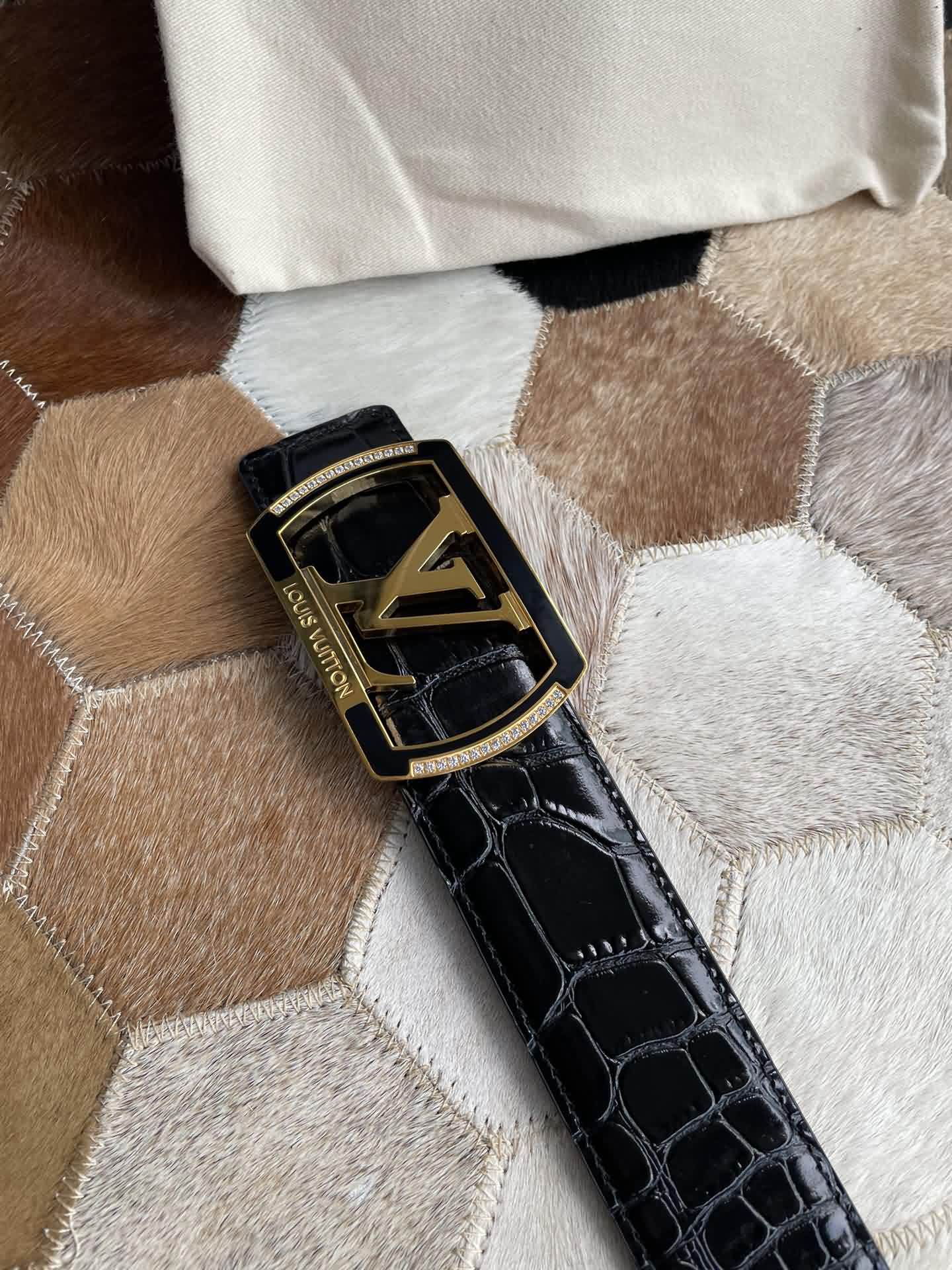 LV 40毫米進口牛皮壓制鱷魚紋