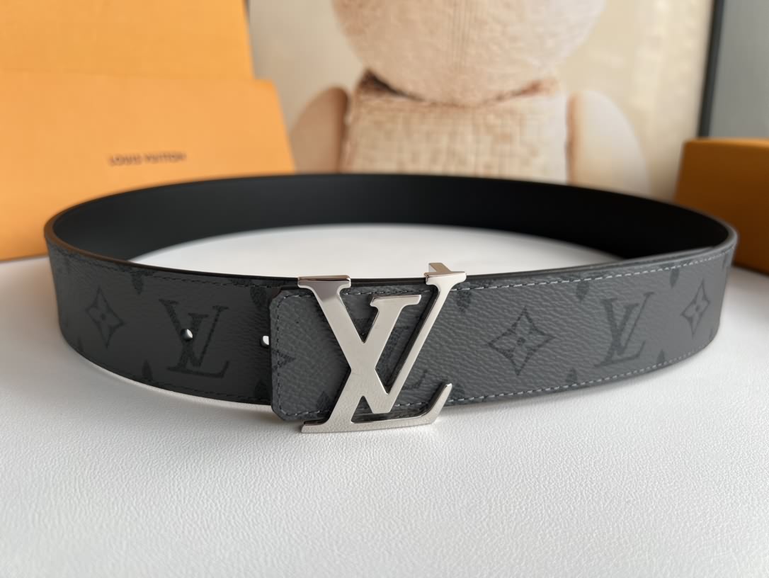 LV Initials雙面腰帶
