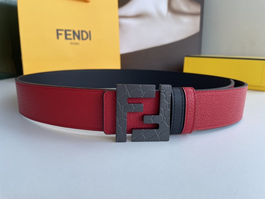 FENDI芬迪男士FF花紋金屬扣頭層牛皮雙面用腰帶
