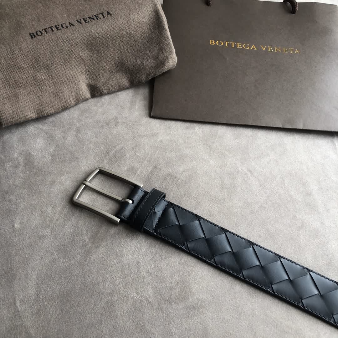 Bottega  Veneta最新編織款式腰帶