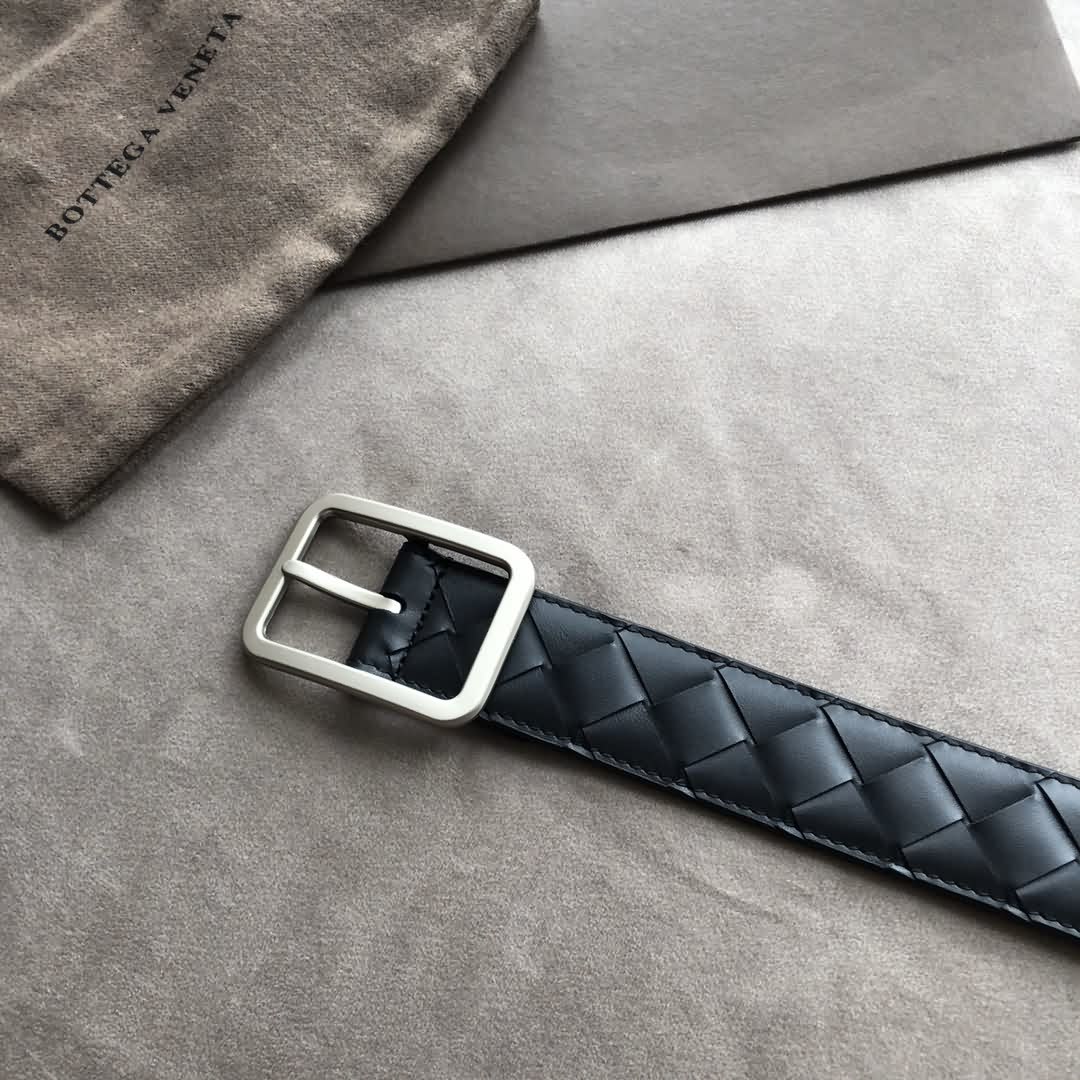 Bottega  Veneta最新編織款式腰帶