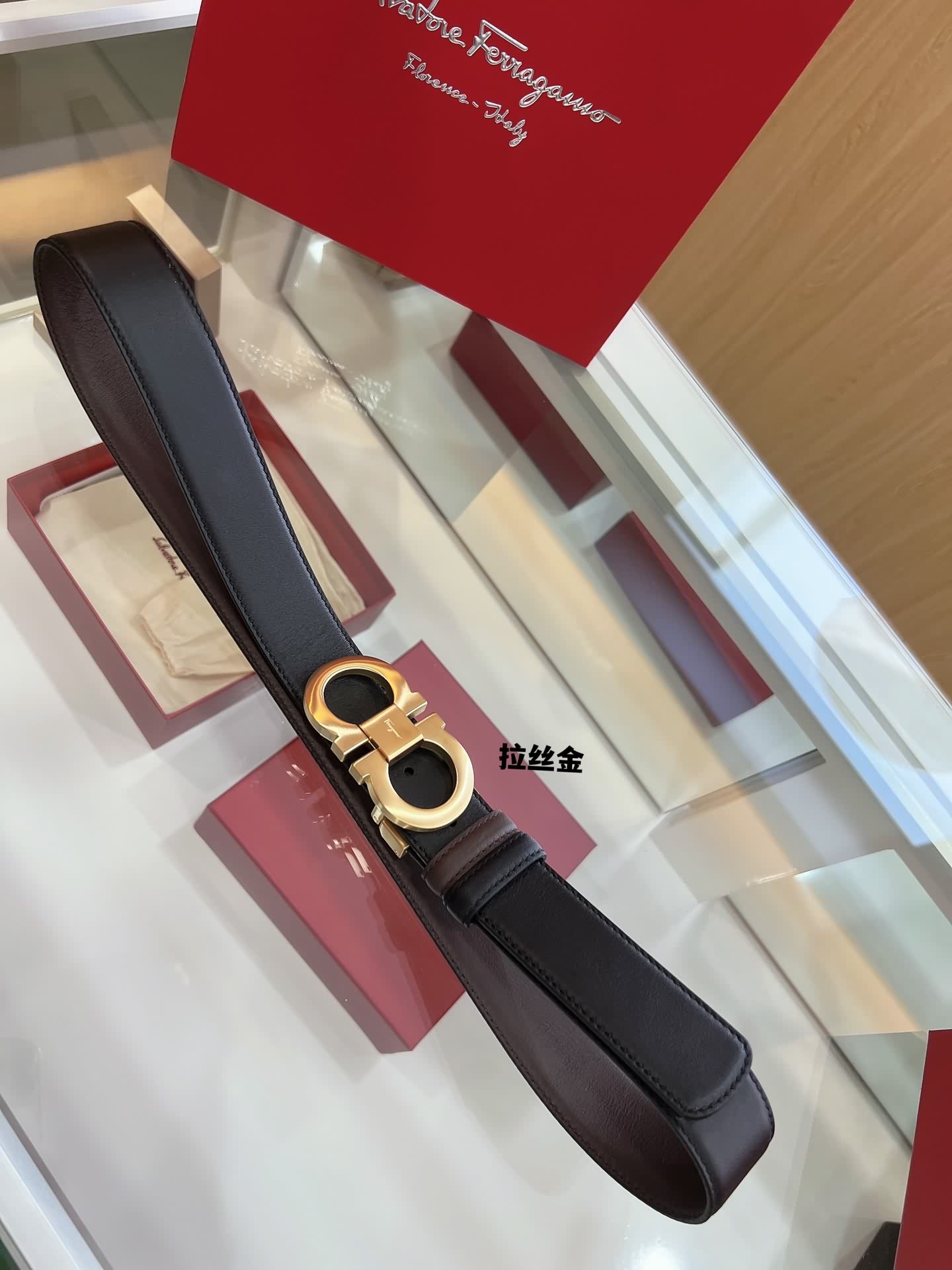 Salvatore  Ferragamo菲拉格慕男士