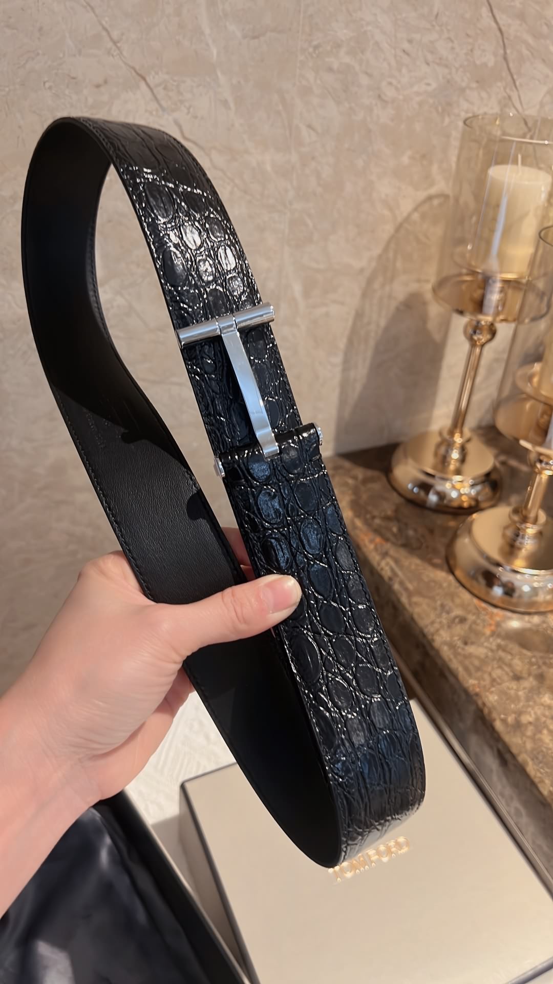 TOMFORD湯姆福特男士T字搭扣雙面腰帶